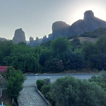 Гостевой дом Pomegranate Tree House - Meteora Калампака Экстерьер фото