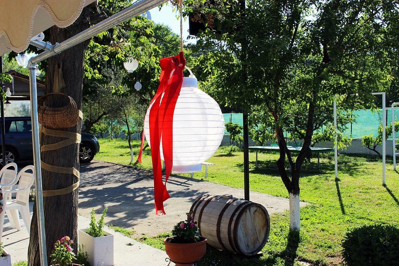Гостевой дом Pomegranate Tree House - Meteora Калампака Экстерьер фото
