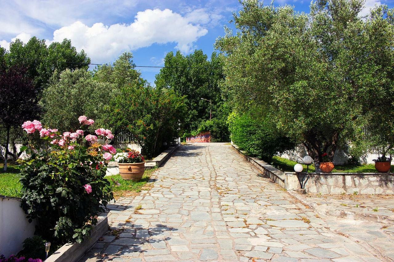 Гостевой дом Pomegranate Tree House - Meteora Калампака Экстерьер фото